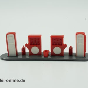 Wiking Zubehör | Tankstelle | Zapfsäulen rot/weiß/grau | H0 - 1:87