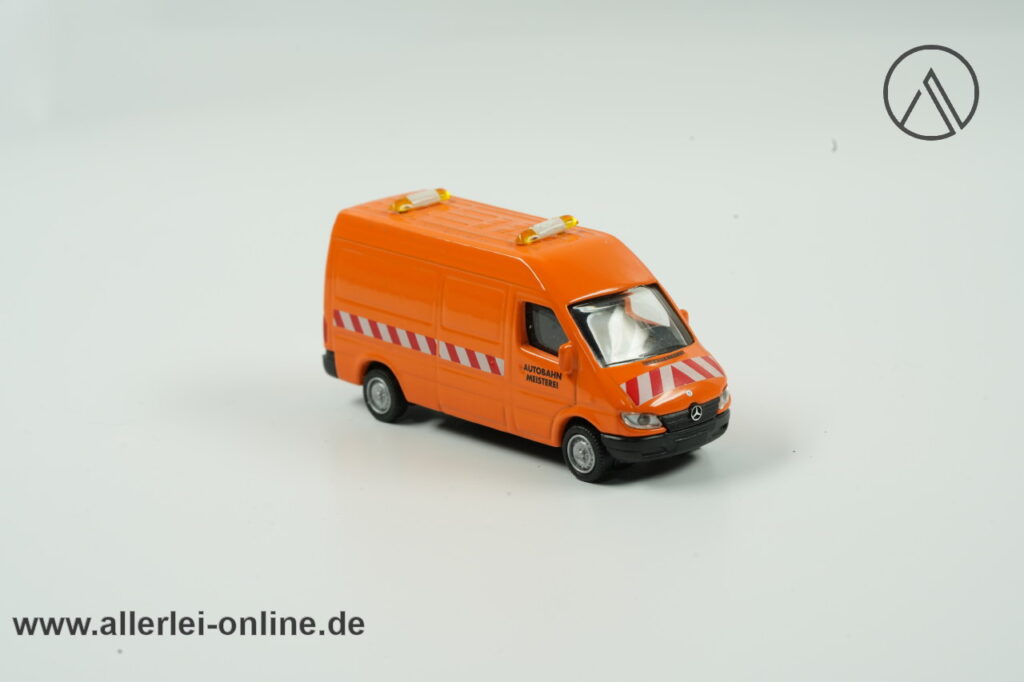 Schuco Modell | Mercedes-​​​​​Benz Sprinter Kasten Hochdach Autobahnmeisterei | 1/72 Metall-Edition