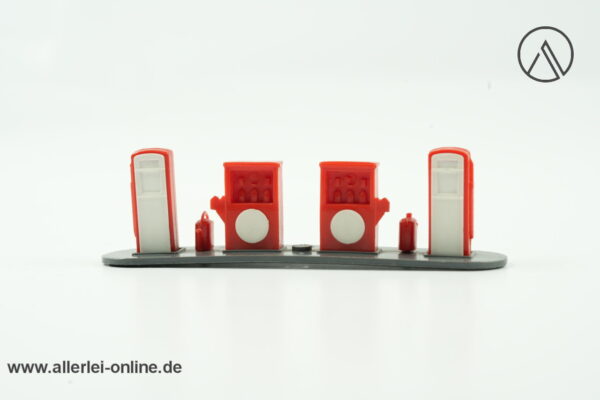 Wiking Zubehör | Tankstelle | Zapfsäulen rot/weiß/grau | H0 - 1:87