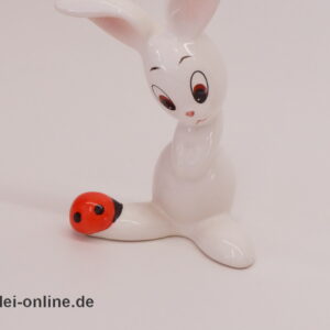 Goebel Porzellan | Figur weißer Hase mit Marienkäfer