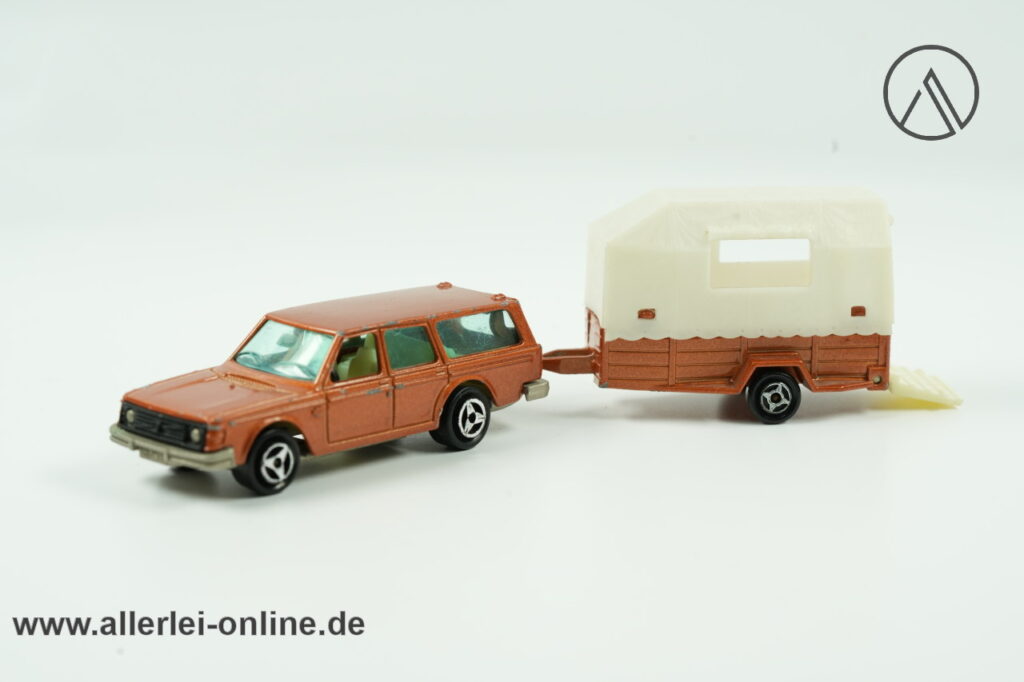 Majorette No. 220 | VOLVO 245 DL mit Pferde-Anhänger | Made in France