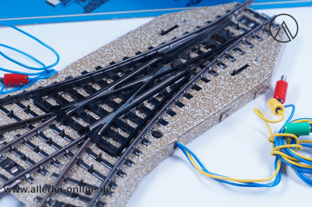 Märklin H0 | Märklin M-Gleis 5214 | Symmetrische Dreiwegweiche | Elektrische Dreiwegeweiche mit Originalverpackung Märklin H0 | Märklin M-Gleis 5214 | Symmetrische Dreiwegweiche | Elektrische Dreiwegeweiche mit Originalverpackung