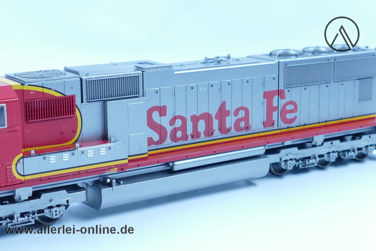 ATHEARN Genesis G6138 | H0 Santa Fe 226 - SD75M ATHEARN Genesis G6138 | H0 Santa Fe 226 - SD75M