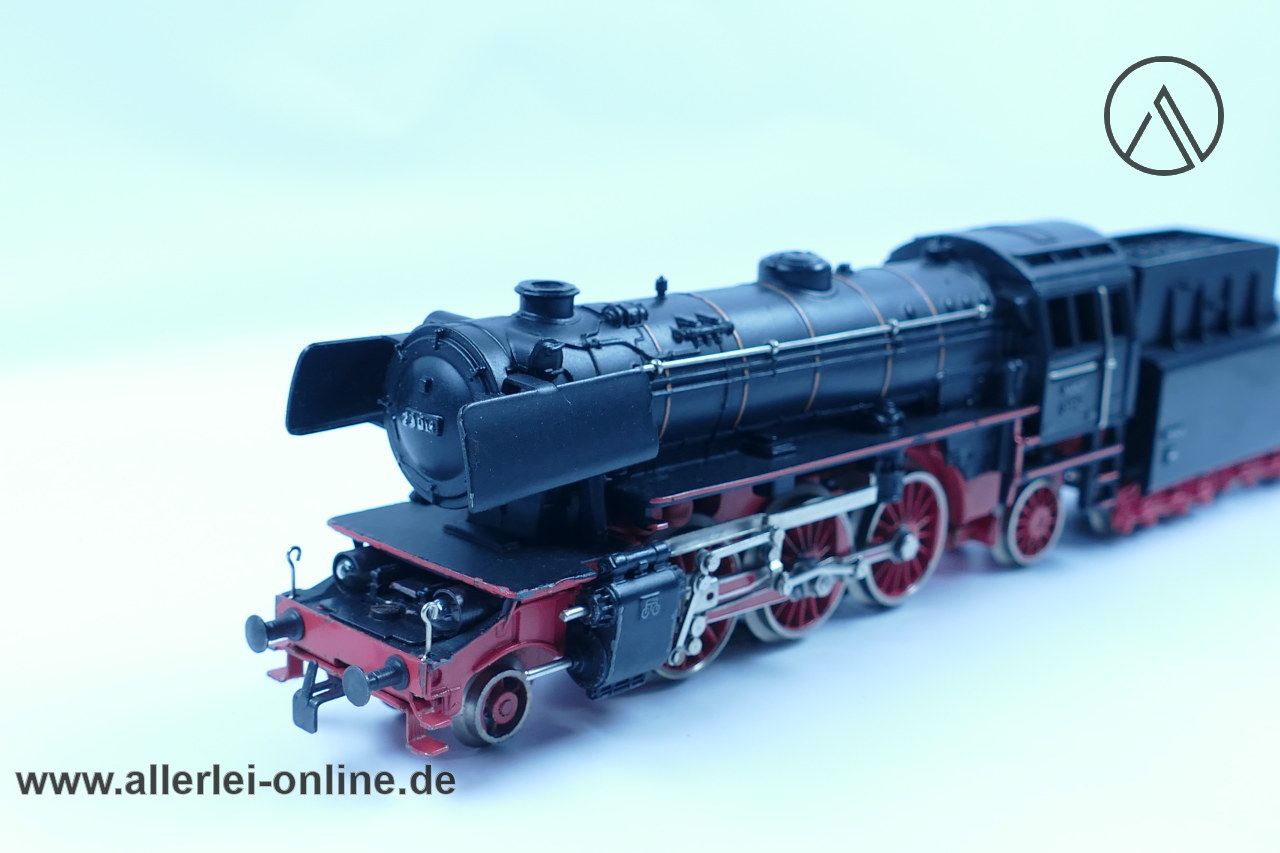 Märklin H0 | Märklin 3005 - BR 23014 Dampflokomotive mit Schlepptender DA 809 mit Kibri Sammlervitrine EVP Märklin H0 | Märklin 3005 - BR 23014 Dampflokomotive mit Schlepptender DA 809 mit Kibri Sammlervitrine EVP