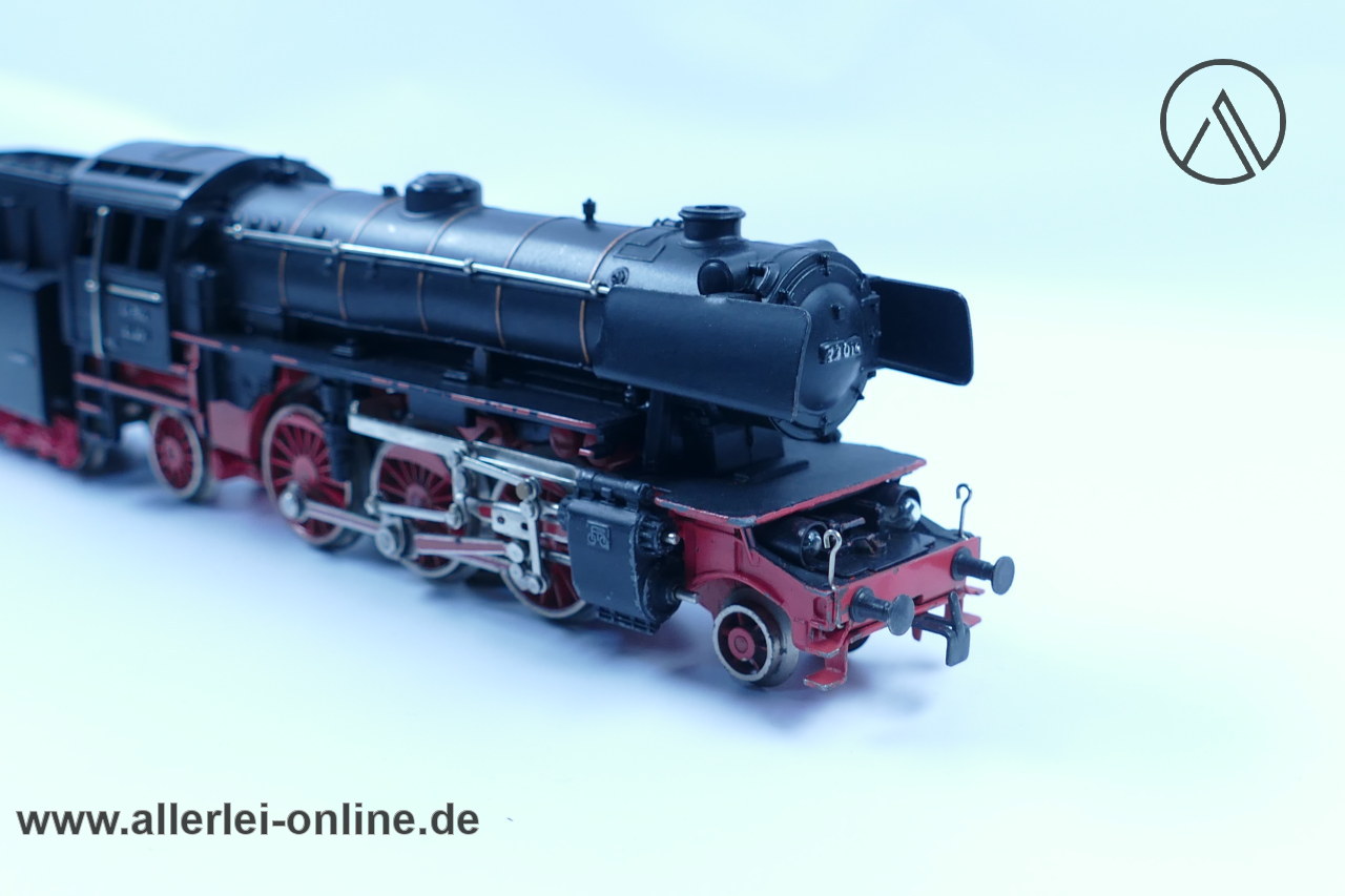 Märklin 3005 - BR 23014 Dampflokomotive mit Schlepptender DA 809 mit Kibri Sammlervitrine EVP Märklin 3005 - BR 23014 Dampflokomotive mit Schlepptender DA 809 mit Kibri Sammlervitrine EVP