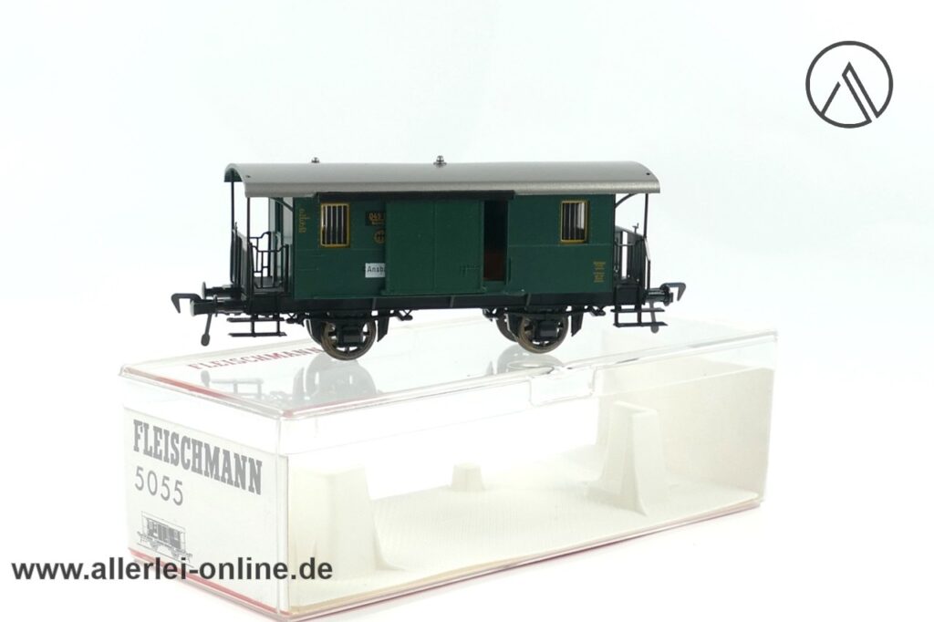 Fleischmann H0 | Fleischmann 5055 Gepäckwagen 049 134 der DRG