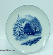 Meissen Porzellan Weihnachtsteller | Wandteller | Fachwerkhaus am Wald - Winterlandschaft 1963