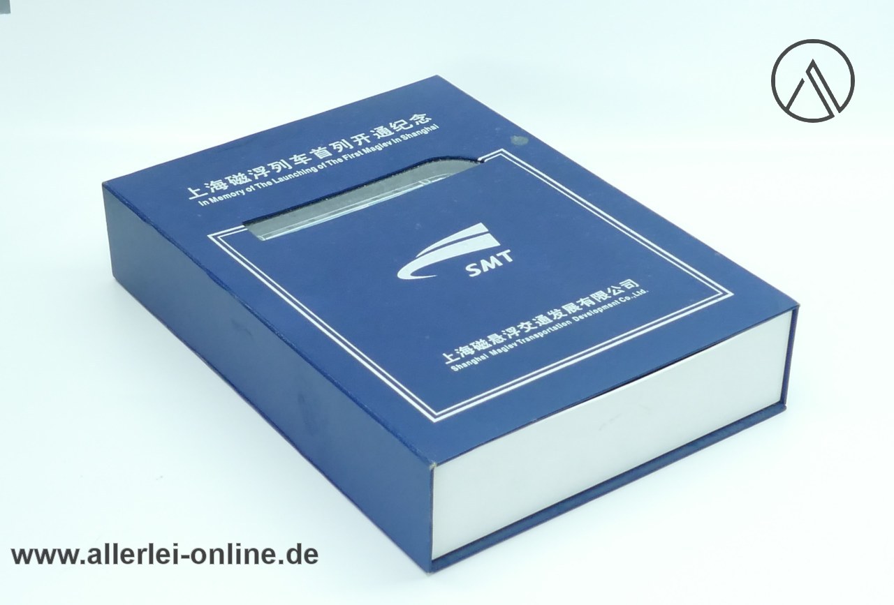 Gedenkmodell Erste Fahrt der Schwebebahn SMT - Shanghai Maglev Transportation | Transrapid Hochgeschwindigkeitszug Modell mit OVP Gedenkmodell Erste Fahrt der Schwebebahn SMT - Shanghai Maglev Transportation | Transrapid Hochgeschwindigkeitszug Modell mit OVP