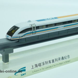 Erste Fahrt der Magnetschwebebahn SMT - Shanghai Maglev Transportation | Transrapid Standmodell mit OVP