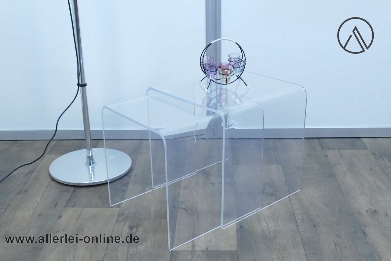 Plexiglas Satztische | 2-tlg Set Beistelltische | Lucite - Acryl Designklassiker der 70-80er Jahre Plexiglas Satztische | 2-tlg Set Beistelltische | Lucite - Acryl Designklassiker der 70-80er Jahre