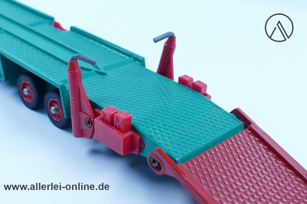 SIKU V289 - V275 | Baufahrzeug-Transporter | Magirus-Deutz Sattelschlepper mit unterlegkeilen SIKU V289 - V275 | Baufahrzeug-Transporter | Magirus-Deutz Sattelschlepper mit unterlegkeilen