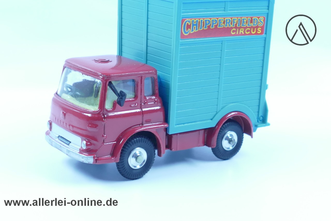 Corgi Toys 503 | Chipperfield Circus Bedford LKW Giraffentransport | Made in GT.Britain Corgi Toys 503 | Chipperfield Circus Bedford LKW Giraffentransport | Made in GT.Britain