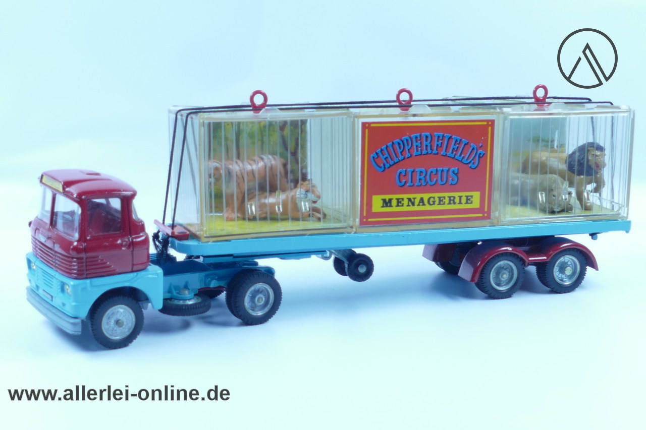 Corgi Toys 1139 | Chipperfield’s Circus Scammell Circus Menagerie Corgi Toys 1139 | Chipperfield’s Circus Scammell Circus Menagerie
