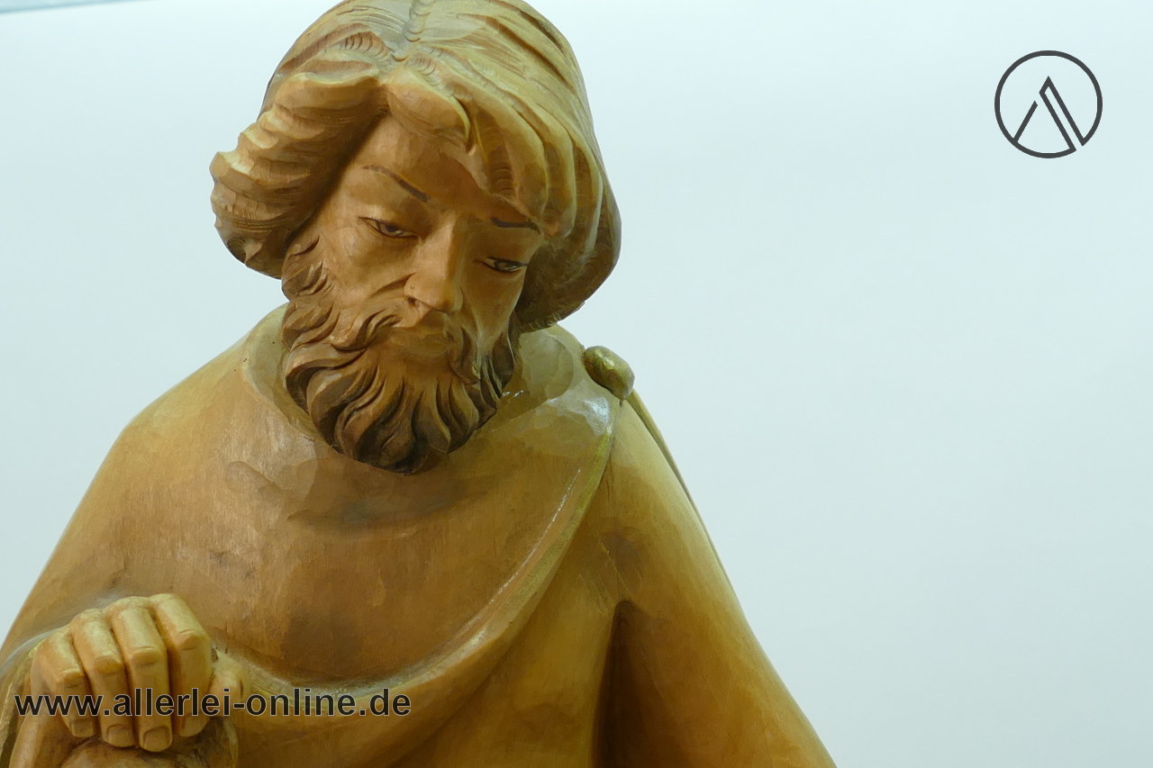 Heilige Familie Holzkrippe 45 cm Krippe - Älteste Holzschnitzerei Bodenmais | Handgeschnitzte Lindenholz Holzkrippe Heilige Familie Holzkrippe 45 cm Krippe - Älteste Holzschnitzerei Bodenmais | Handgeschnitzte Lindenholz Holzkrippe