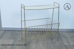 Zeitschriftenhalter - Magazinständer | Mid Century 50er Jahre Zeitungsständer mit Lochblech-Ablage und zwei umwickelten Tragegriffen