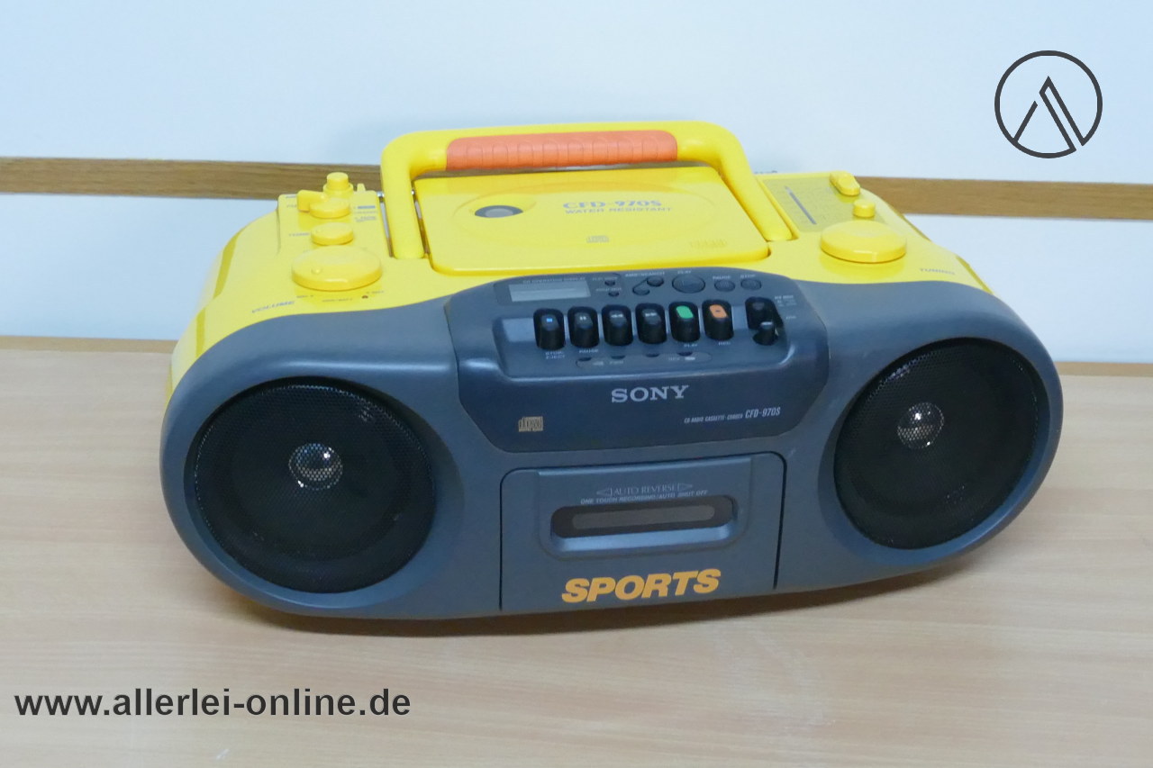 Sony CFD-970 Sports Radio / CD / Cassette Recorder | AM/FM Radio | Vintage Made in Japan Radiorekorder Sony CFD-970 Sports Radio / CD / Cassette Recorder | AM/FM Radio | Vintage Made in Japan Radiorekorder