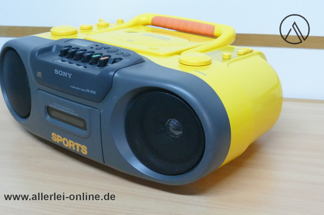 Sony CFD-970 Sports Radio / CD / Cassette Recorder | AM/FM Radio | Vintage Ghettoblaster Made in Japan Sony CFD-970 Sports Radio / CD / Cassette Recorder | AM/FM Radio | Vintage Ghettoblaster Made in Japan
