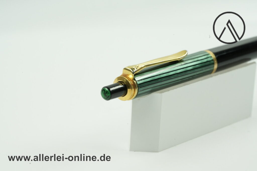 Pelikan K400 Kugelschreiber | Vintage Pelikan Souverän Serie | grün-gestreift