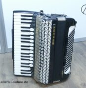 Hohner Atlantic IV N de Luxe Akkordeon | 120 Bässe | schwarz/weiß mit Transport-Koffer