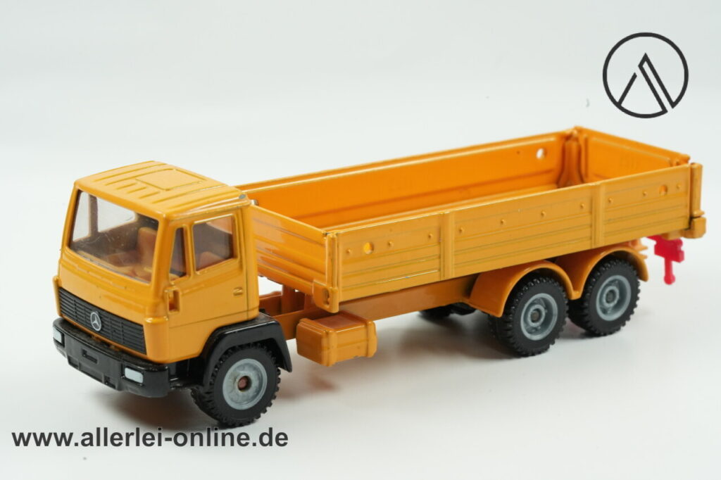SIKU Super-Serie 2610 | Mercedes Benz 3-Achs LKW