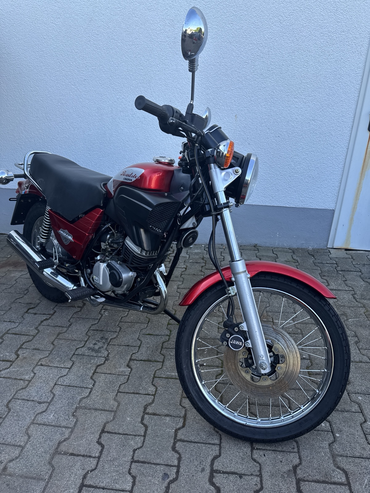 CAGIVA Roadster 125er Motorrad CAGIVA Roadster 125er Motorrad