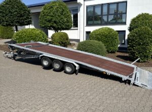 Brian James Trailers TT-Transporter TILT-BED - 3,5 Tonnen Autoanhänger / Fahrzeugtransporter