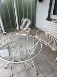 Vintage EMU Italien Eisen Gartenmöbel Set: Tisch, 3 Stühle und Sitzbank