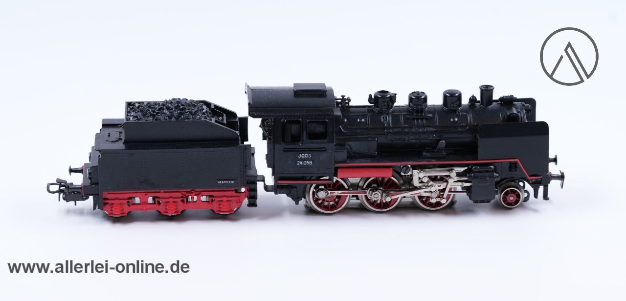 Märklin H0 | Märklin 3003 – BR 24 058 Dampflokomotive mit Schlepptender FM 809
