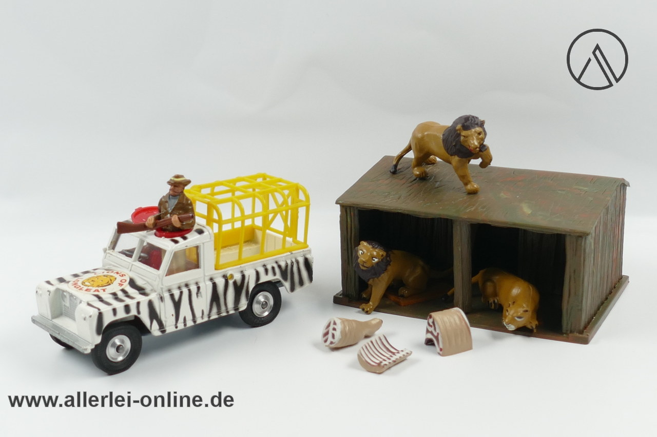 Corgi Toys Land Rover 109 W.B. Lions Of Longleat Vintage Corgi Gift Set 8