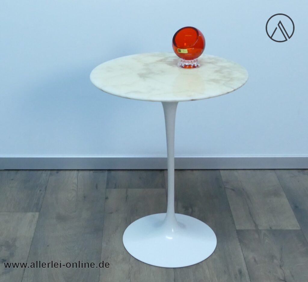 Knoll International Designmöbel | Eero Saarinen Tulip Tisch | Marmor Beistelltisch