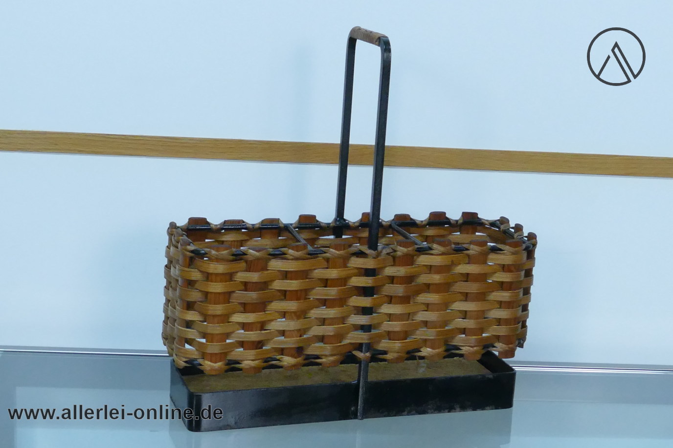 Vintage Flaschenkorb | Flaschenhalter Korb mit Geflecht aus Holzfurnier | Mid Century 50-60er Jahre Designklassiker Vintage Flaschenkorb | Flaschenhalter Korb mit Geflecht aus Holzfurnier | Mid Century 50-60er Jahre Designklassiker