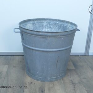 Alter Zinkbottich | Verzinkter schwerer Bauern Zinkeimer - Metalleimer | 61 x 56 cm