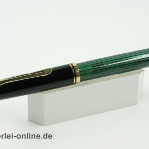 Pelikan Souverän M600 Füllhalter | Kolbenfüller 14K/585 Goldfeder "M"|  schwarz-grün gestreift mit vergoldeten Zierelementen