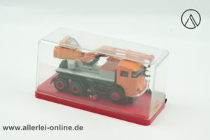 Faller AMS Büssing Kranwagen Autokran 5781 ,orange