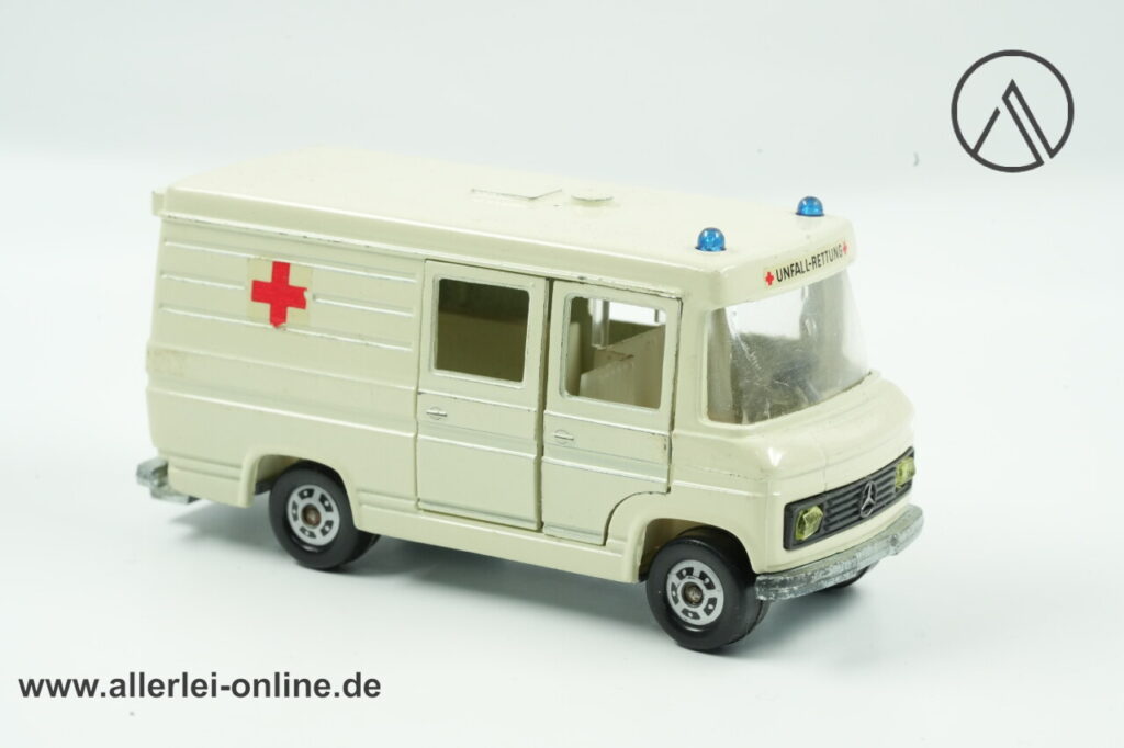SIKU V292 / 1911 | Mercedes-Benz L 406 D Rotkreuz | Unfall Rettung - Rettungswagen