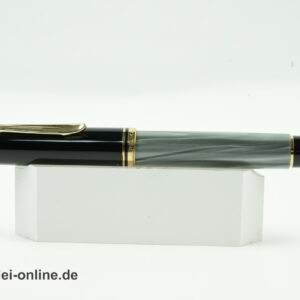 Pelikan Classic M200 Füllhalter | Kolbenfüller "M" | grau/marmoriert