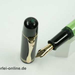 Pelikan 100N Füller | Pelikan Kolbenfüller - Grün/Grau marmoriert mit 14K/585 Goldfeder "M"