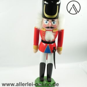 Kunstgewerbe LUTHERER | Nussknacker Wachsoldat 12/184 | Vintage Erzgebirge Holzkunst