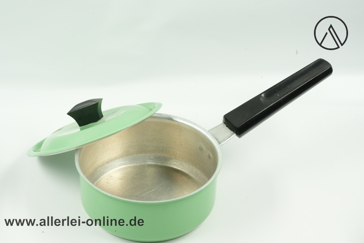 Kinder - Kochgeschirr - Set aus Blech | Puppenzubehör | Töpfe, Stieltopf, Wasserkessel in OVP8 Kinder - Kochgeschirr - Set aus Blech | Puppenzubehör | Töpfe, Stieltopf, Wasserkessel in OVP8