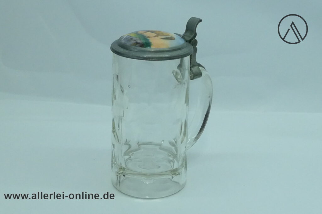 Biedermeier Krug | Glaskrug mit Zinndeckel und Porzellaneinlage-Deckel mit Pferd